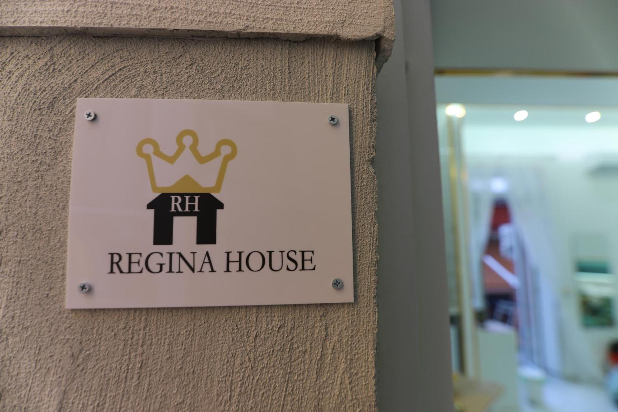 Regina House Apartment เนเปิลส์ ภายนอก รูปภาพ