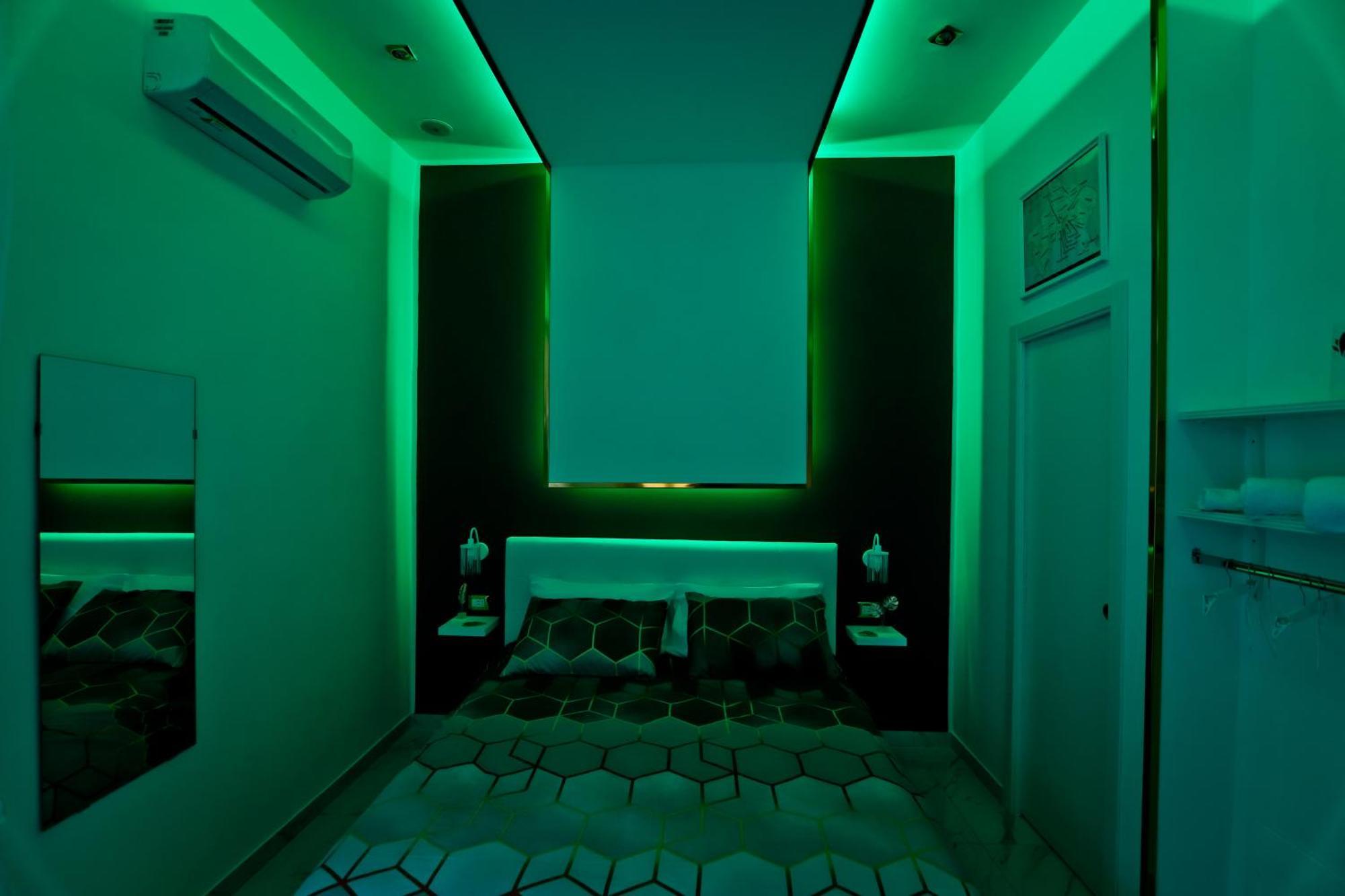 Regina House Apartment เนเปิลส์ ภายนอก รูปภาพ